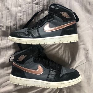 Nike Air Jordan 1 Retro High GS